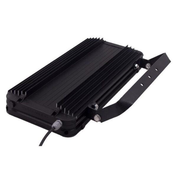 projector-behintaab-B-100w